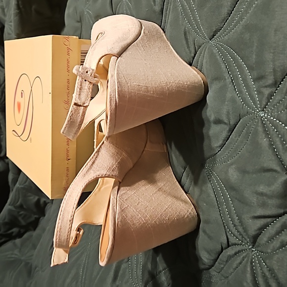 Beige wedges - womens size 9 - only worn once. Have 4.5 inch heel. Make an offer - Picture 3 of 5